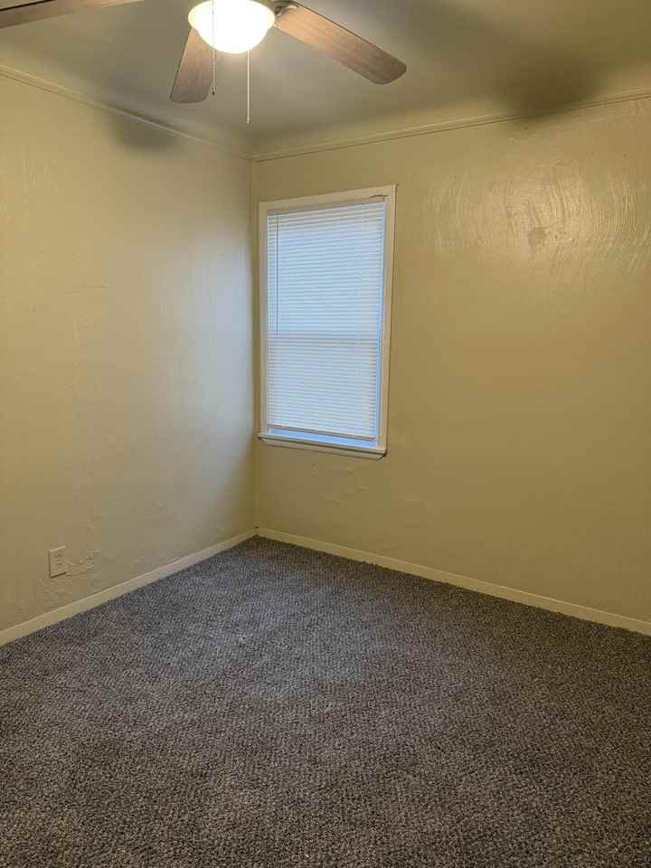 19133 Macarthur - Photo 7 of 10