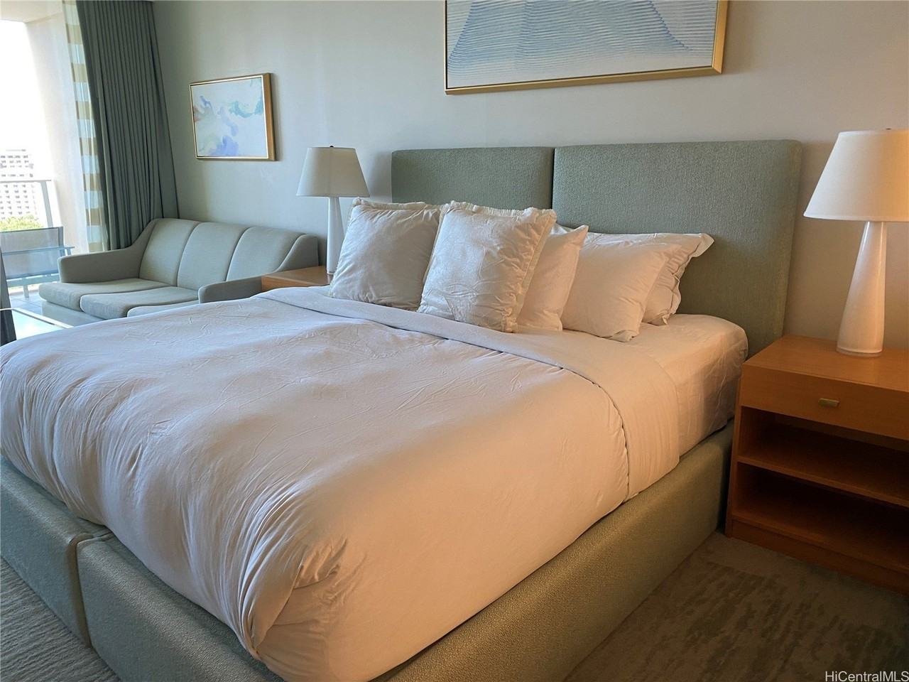 383 Kalaimoku St Unit 1803 #1803 - Photo 7 of 21