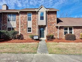 featured image of 1849 Quail Ridge Rd Apt E #E