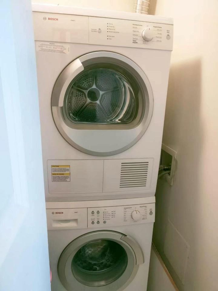 7080 Saint Albans Road - Photo 6 of 10