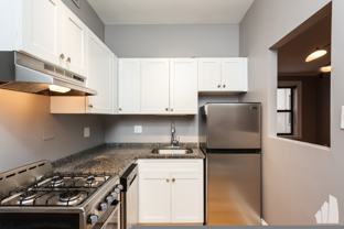 439 W Melrose St #3C - Photo 1 of 1