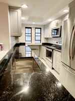 featured image of 452 Park Dr #9