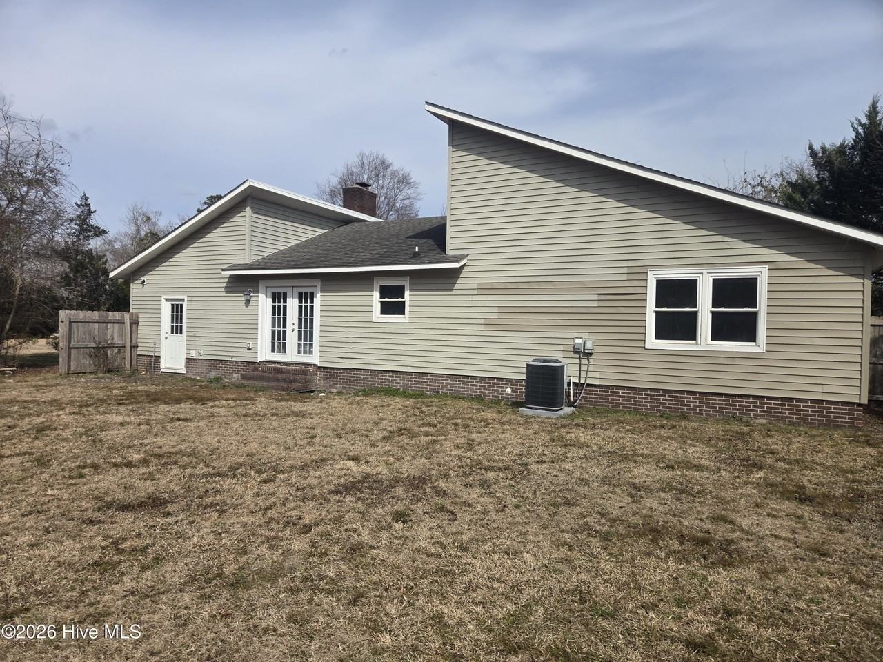 1531 Belgrade Swansboro Rd - Photo 2 of 14