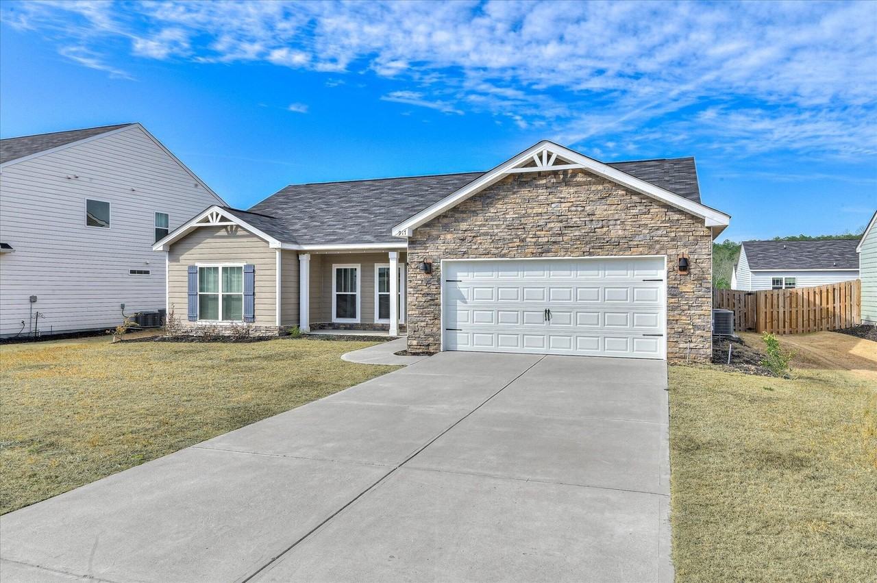 917 Sweetgrass Cir - Photo 3 of 35