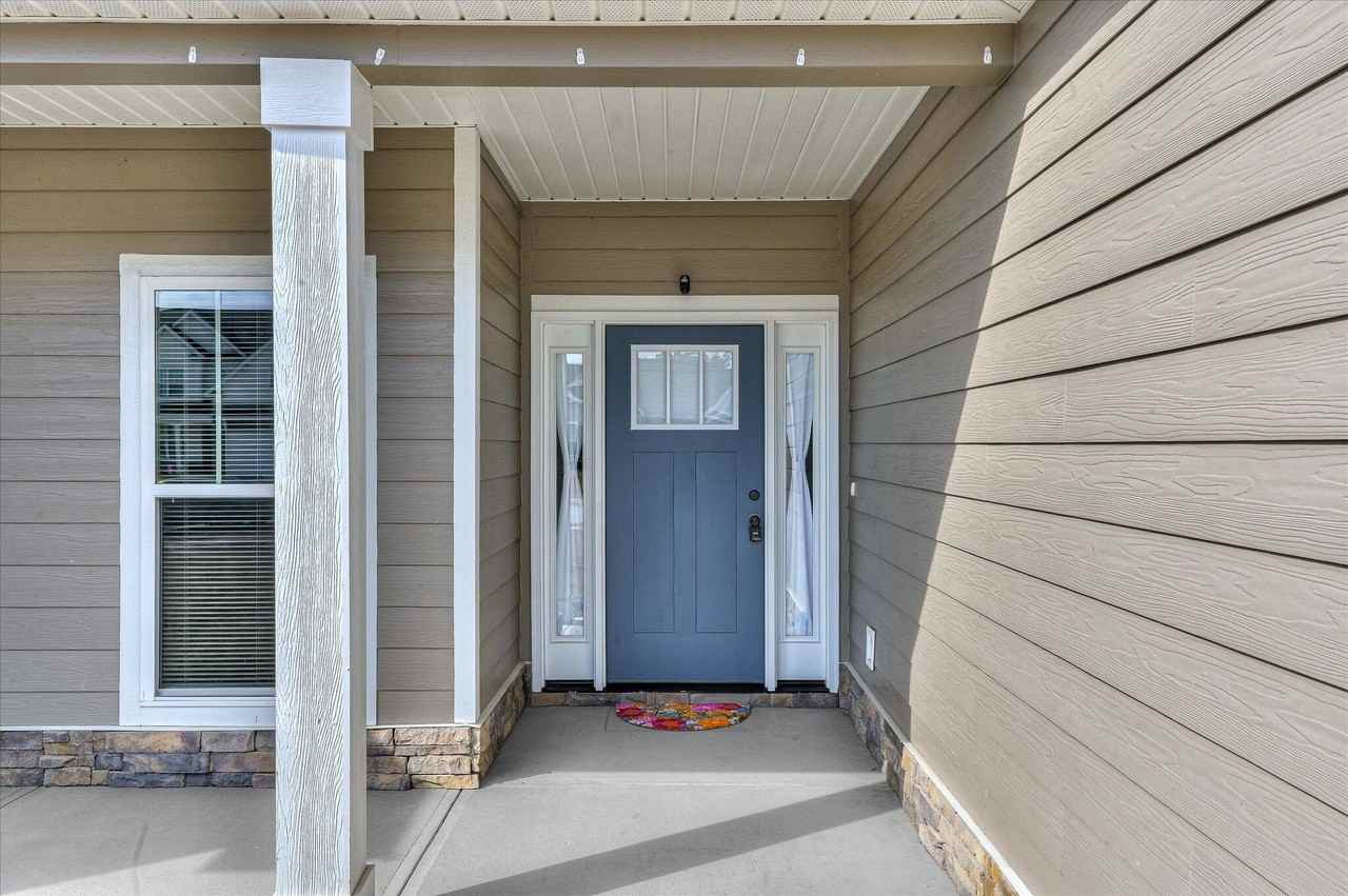 917 Sweetgrass Cir - Photo 4 of 35