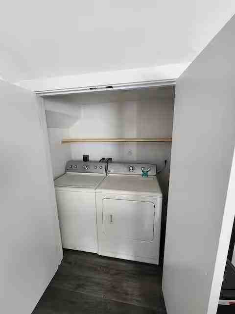 Ina St - Photo 4 of 19