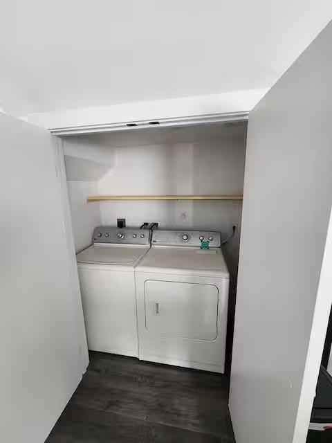 Ina St - Photo 5 of 19