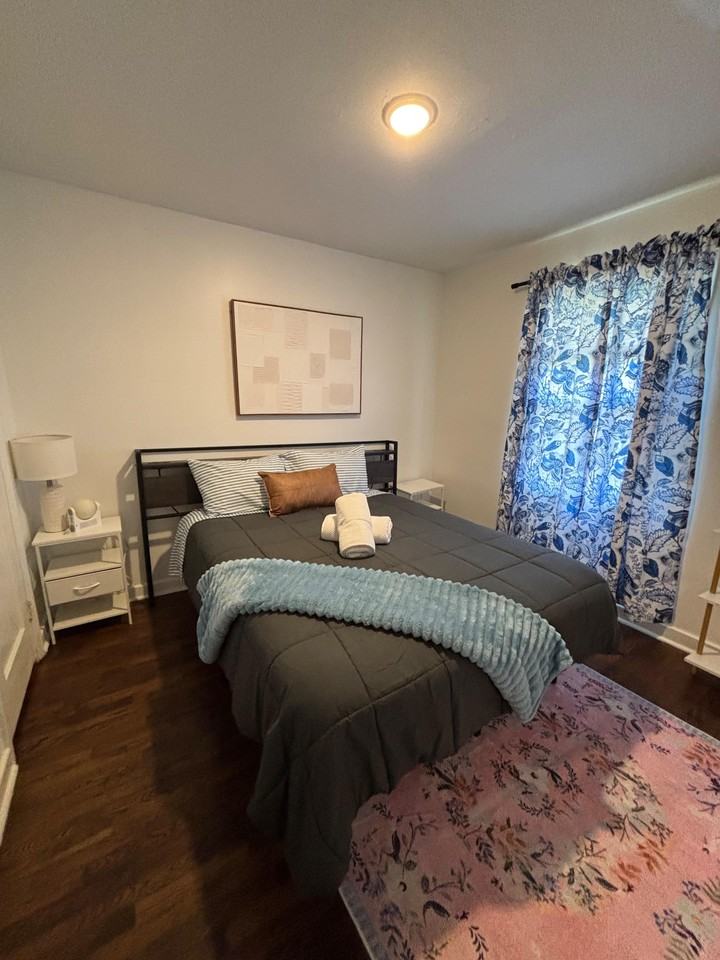 Anderson St - Photo 3 of 12