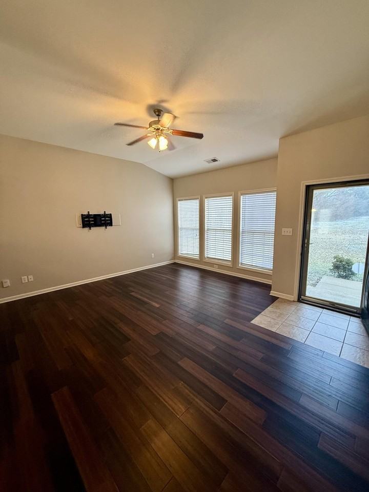 4033 Bacopa Pl - Photo 2 of 19