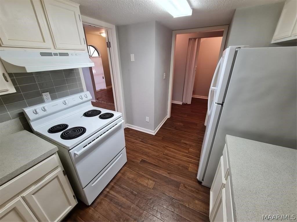 364 Yesterhouse Dr - Photo 2 of 20