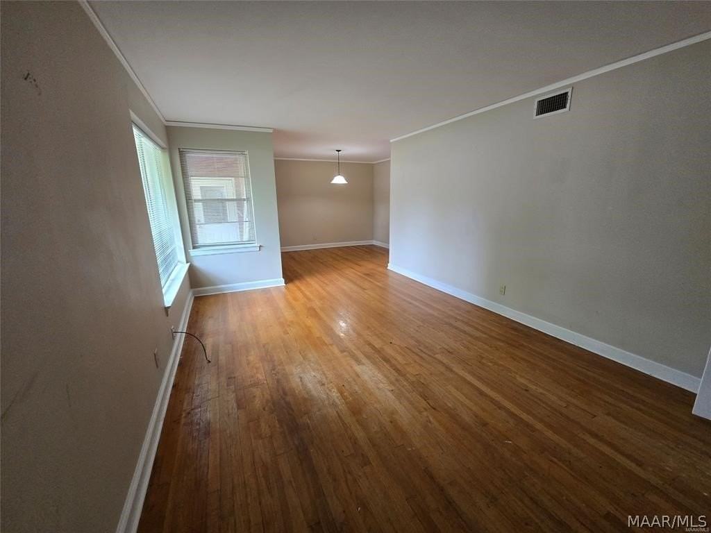 3744 Honeysuckle Rd - Photo 3 of 19