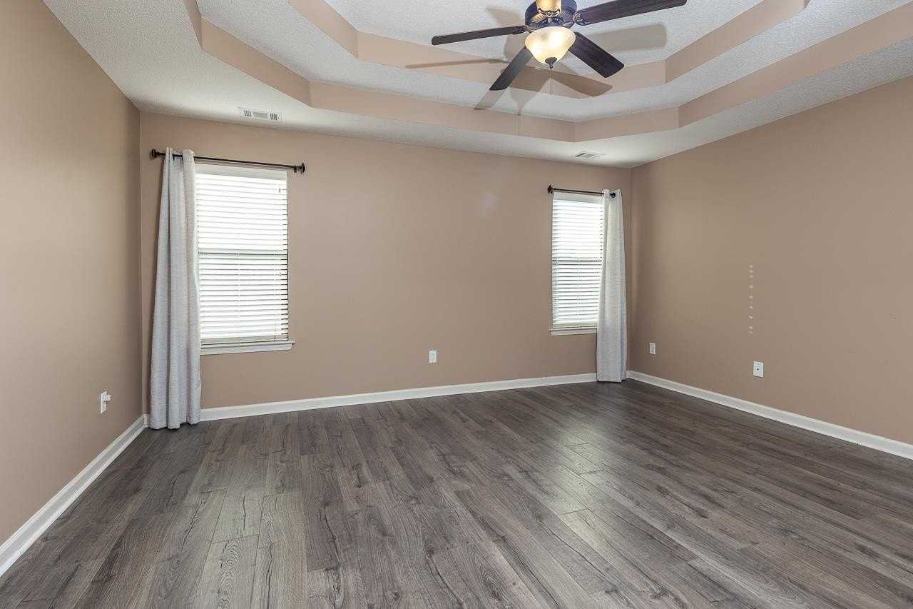 12387 Bevan Dr - Photo 7 of 19