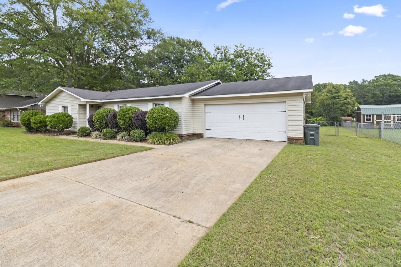 115 Nancy Dr #1 - Photo 2 of 34