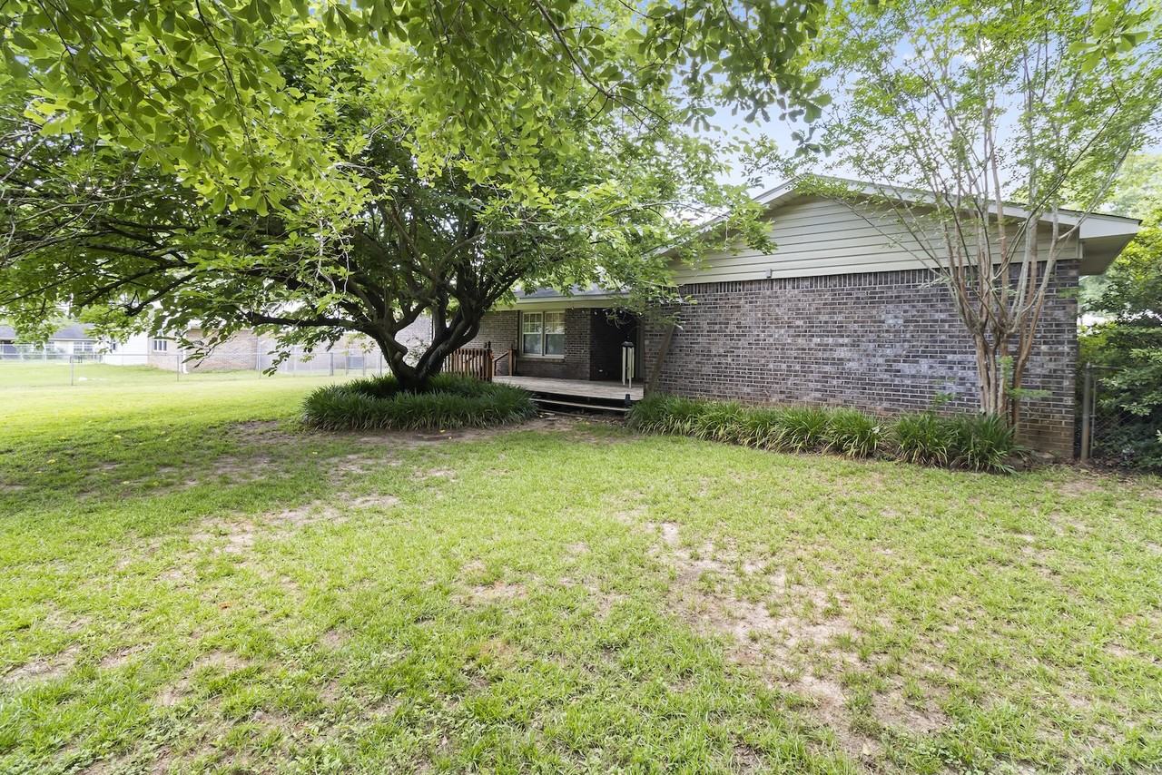 115 Nancy Dr #1 - Photo 5 of 34