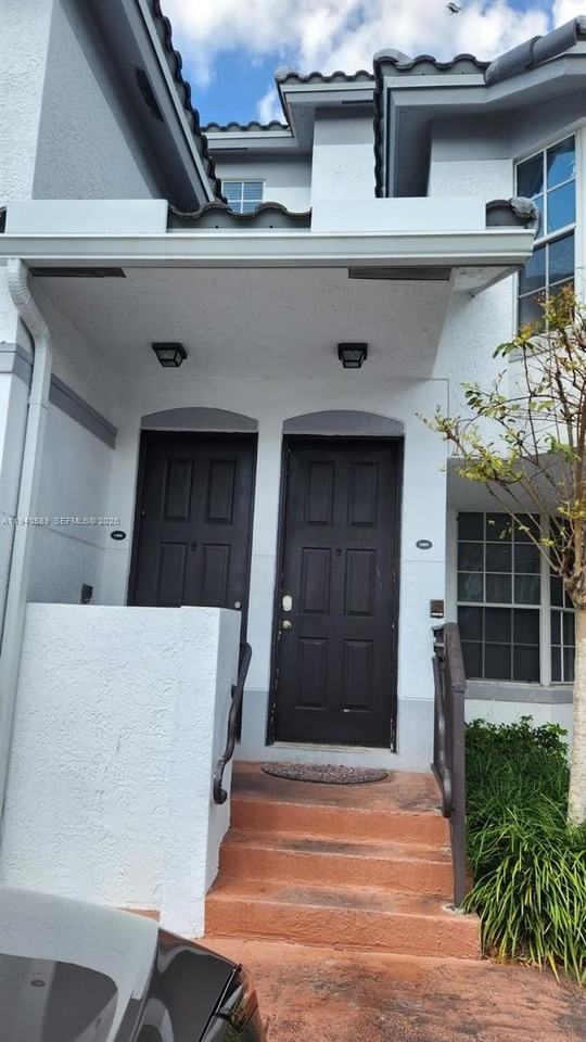 785 Sw 148th Ave #1406 - Photo 2 of 23