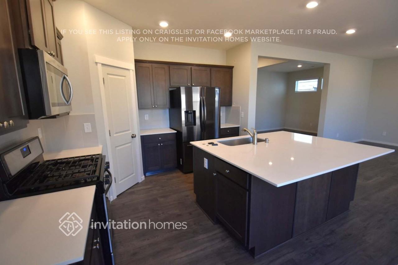 11103 184th St E - Photo 6 of 21