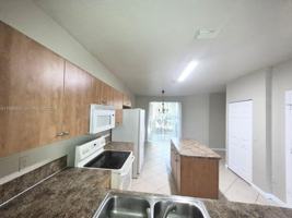 featured image of 1909 Hibiscus Ln #1909