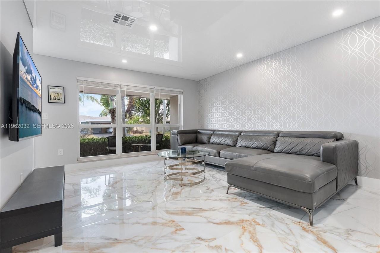 4440 Ne 17th Ave - Photo 4 of 36