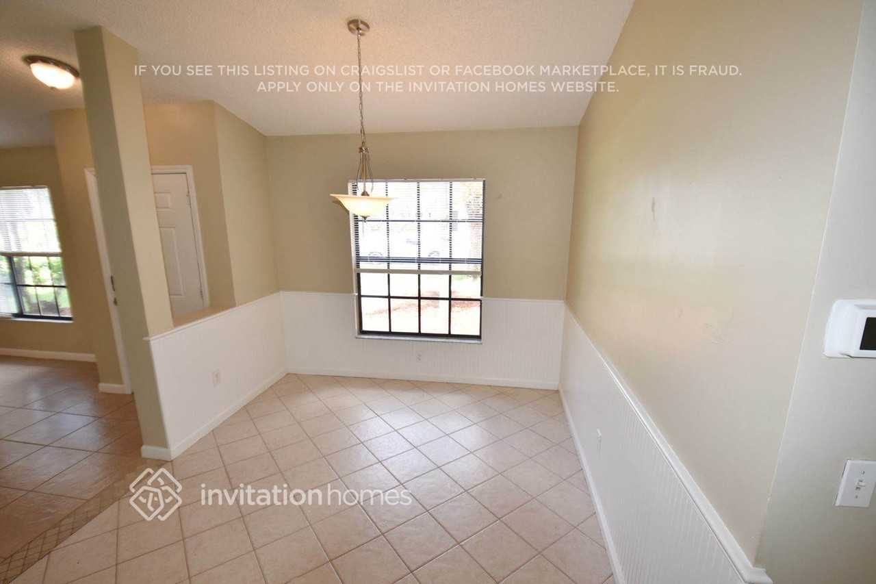 1410 Sw 3rd Ave - Photo 5 of 12