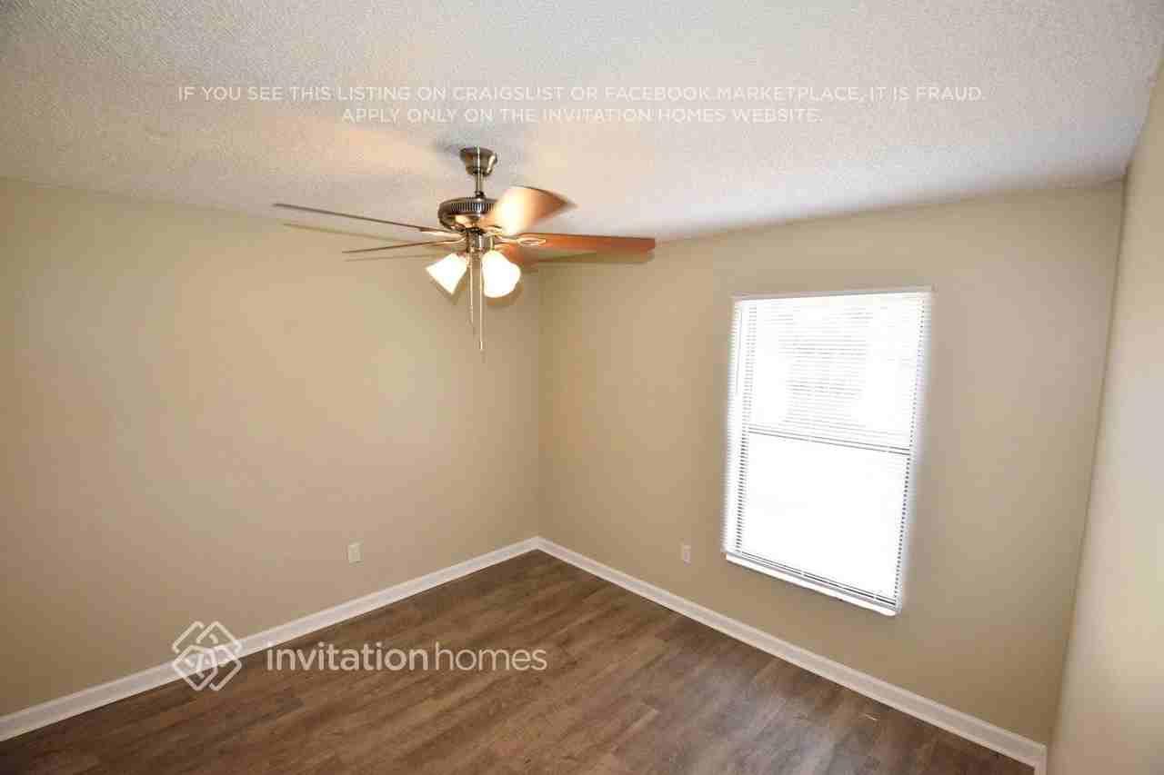 1410 Sw 3rd Ave - Photo 7 of 12