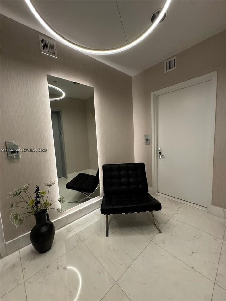 17121 Collins Ave #1802 - Photo 4 of 21