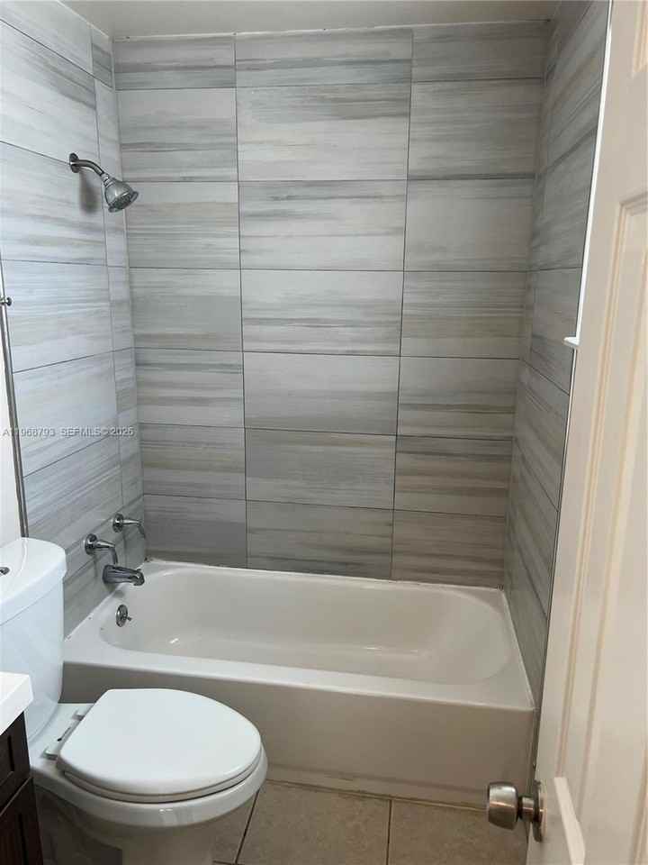 890 Nw 22nd Ct #890 - Photo 6 of 8