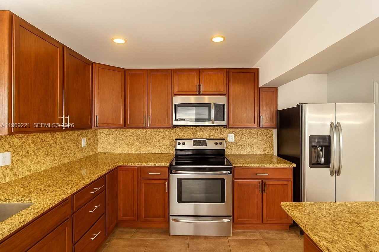 6780 Meade St - Photo 6 of 16