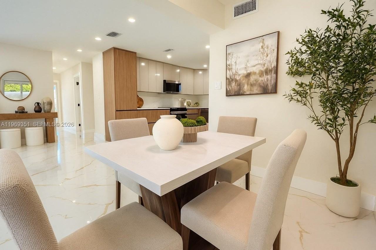 3801 Ne 16th Ter - Photo 6 of 42