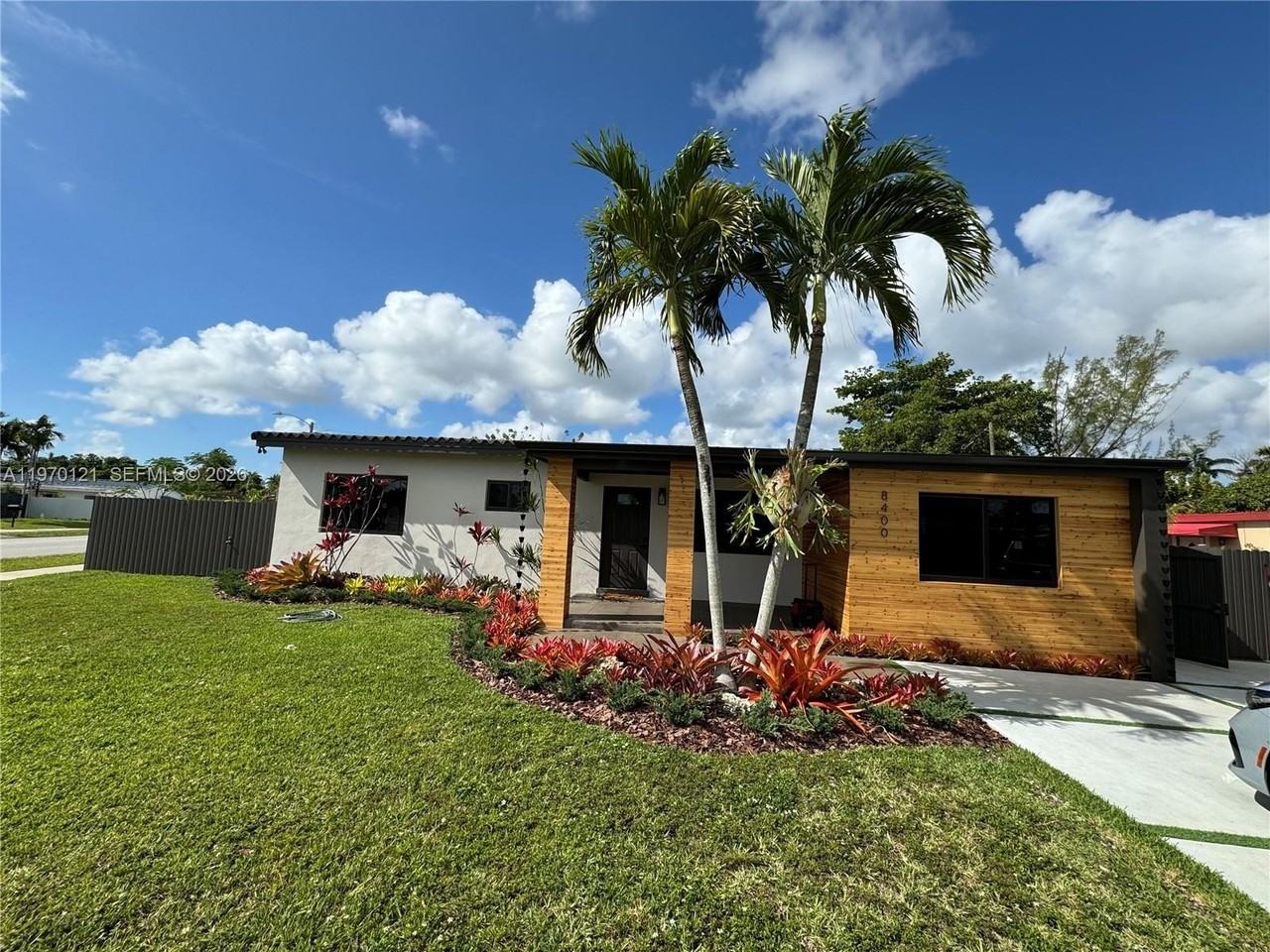 8400 Sw 46th St - Photo 2 of 12