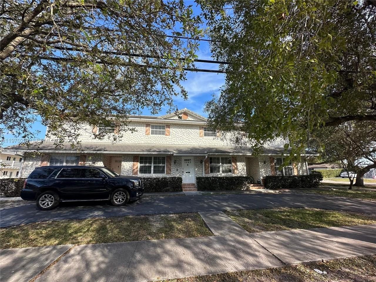 1445 Grant St #A - Photo 2 of 23