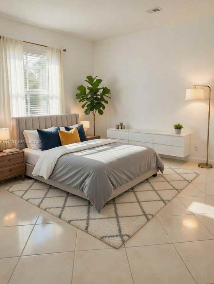 146 Ne 1st Ave #1 - Photo 3 of 9