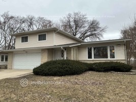 featured image of 1035 W Iowa St