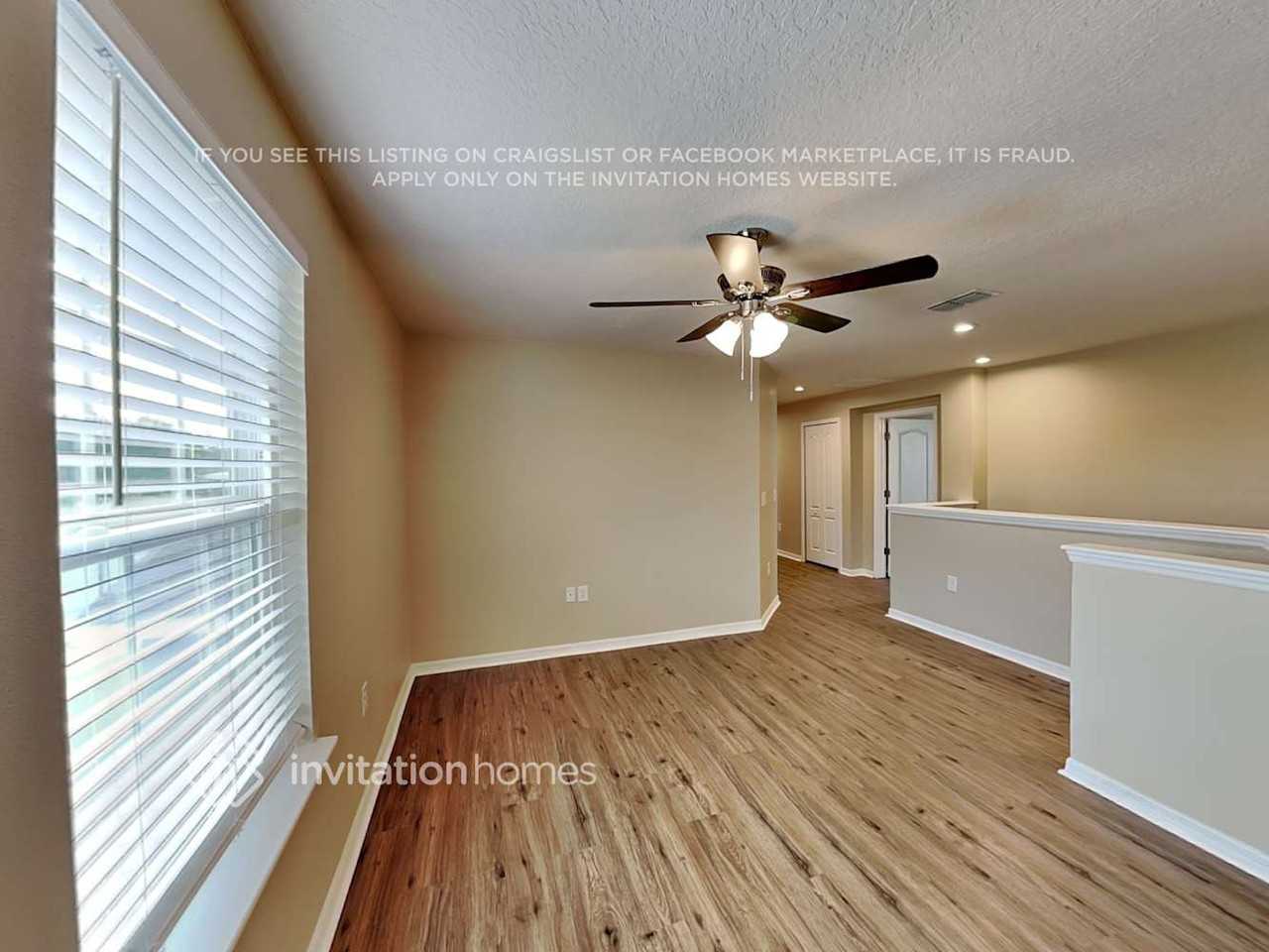 1630 Chelsea Manor Cir - Photo 3 of 6