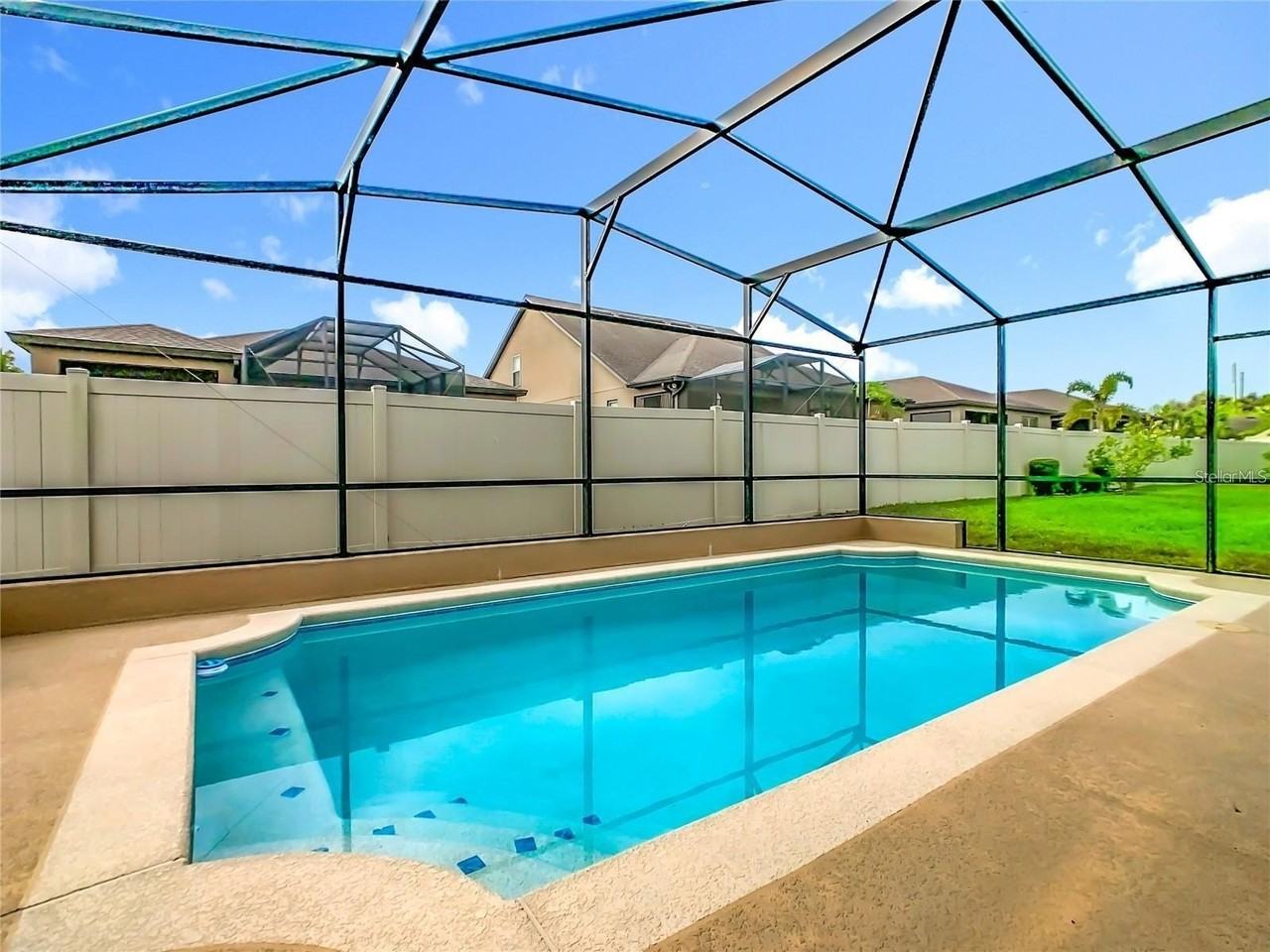 210 Tomelloso Way - Photo 2 of 40