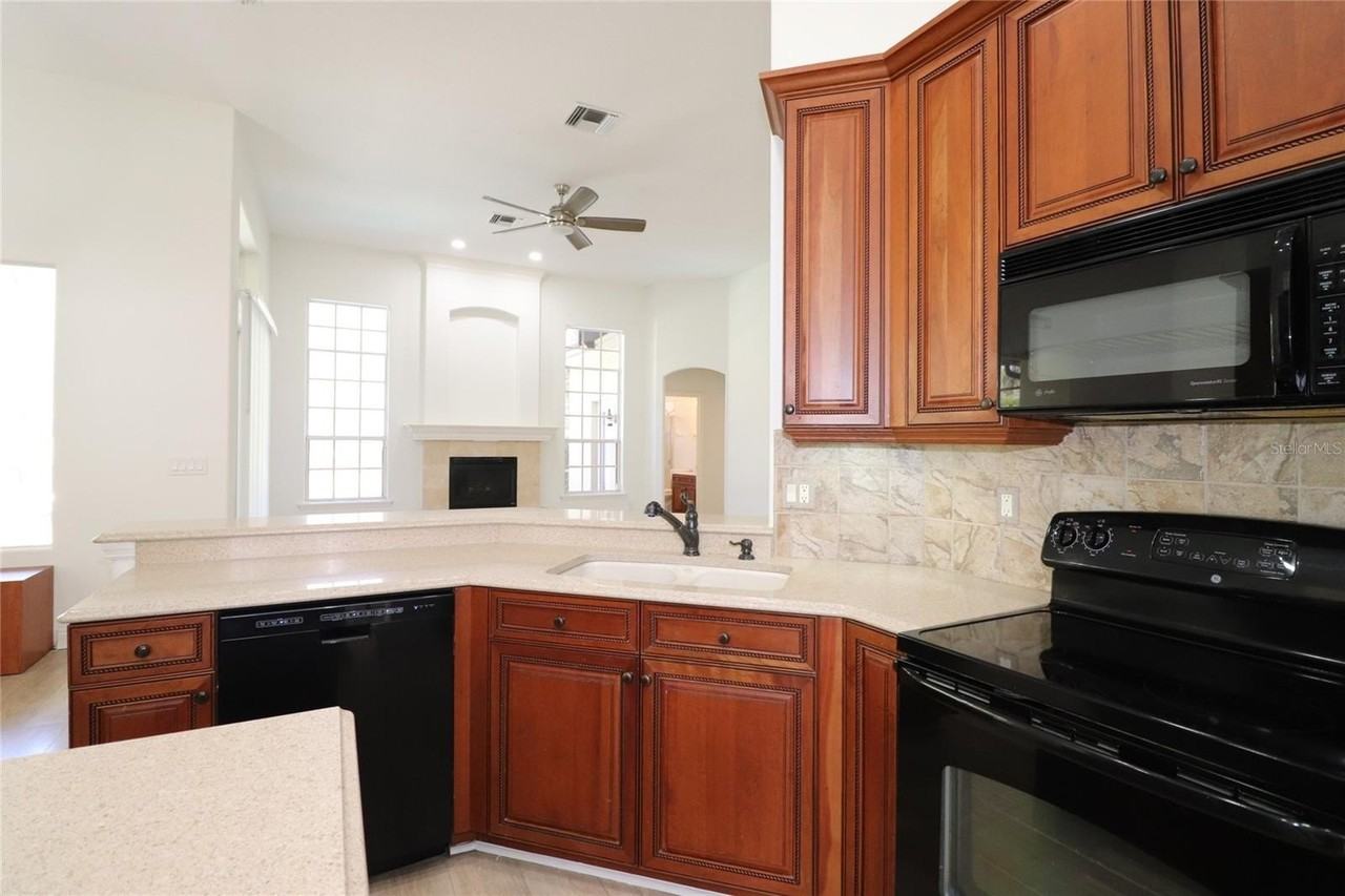 1439 Towhee Run - Photo 5 of 34