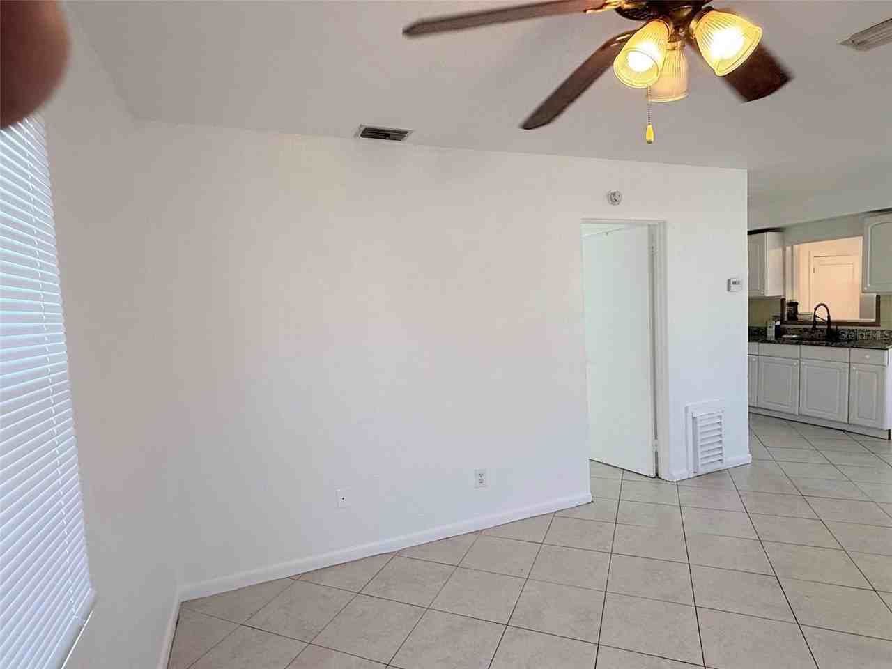 4618 20th Ave S - Photo 5 of 18