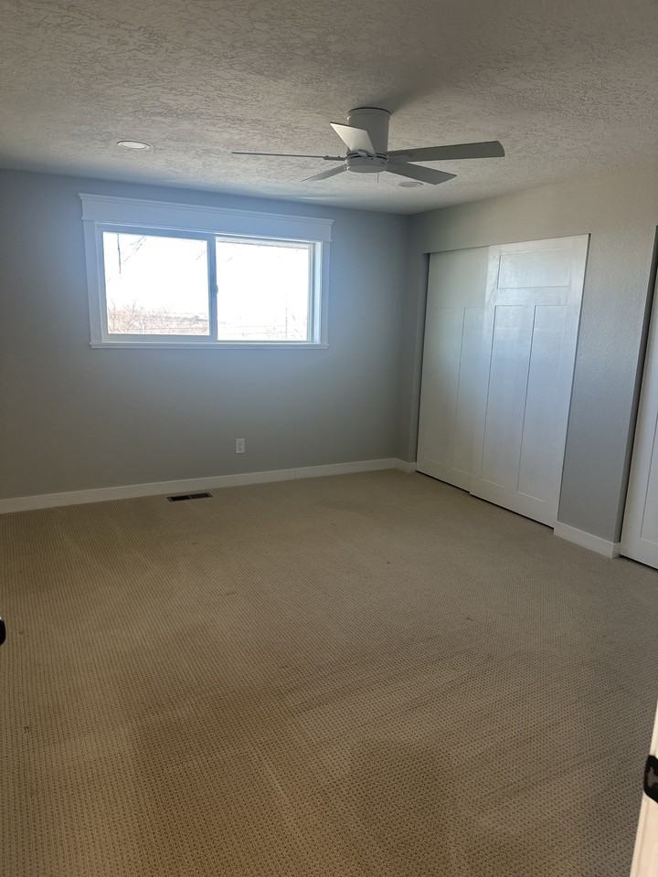 1465 Se - Photo 5 of 18