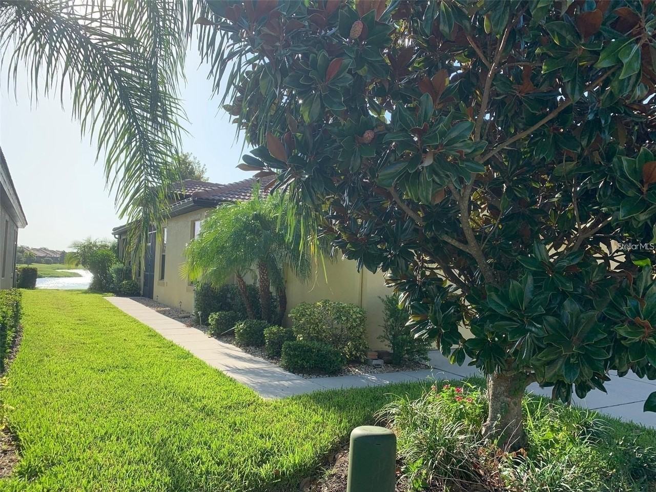 5409 Sunset Falls Dr - Photo 2 of 46