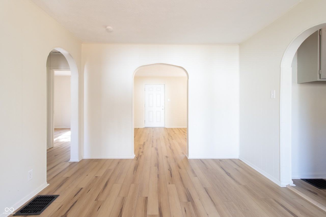 1730 E 75th St - Photo 6 of 16