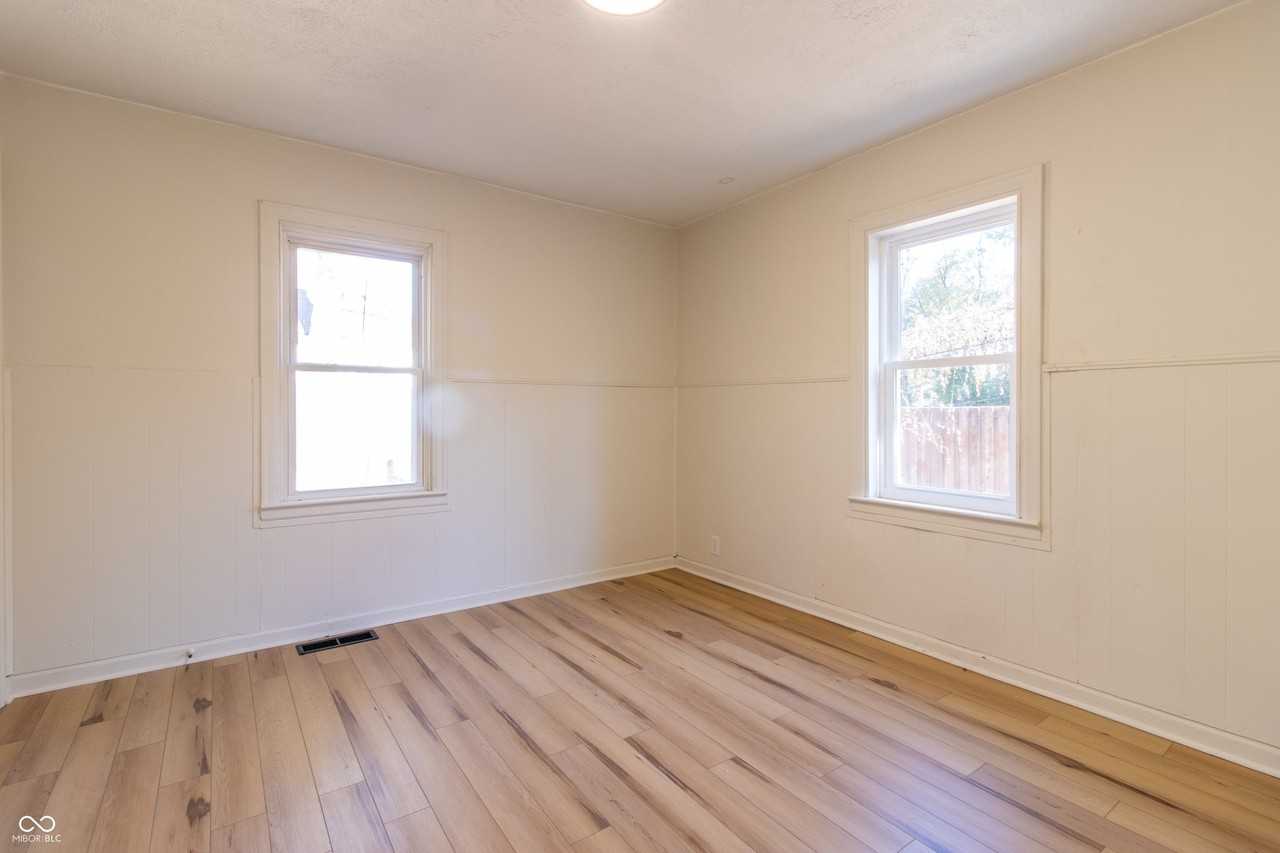 1730 E 75th St - Photo 7 of 16