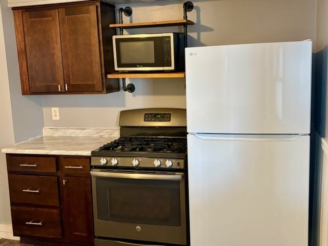 528 Logan St #1 - Photo 4 of 10