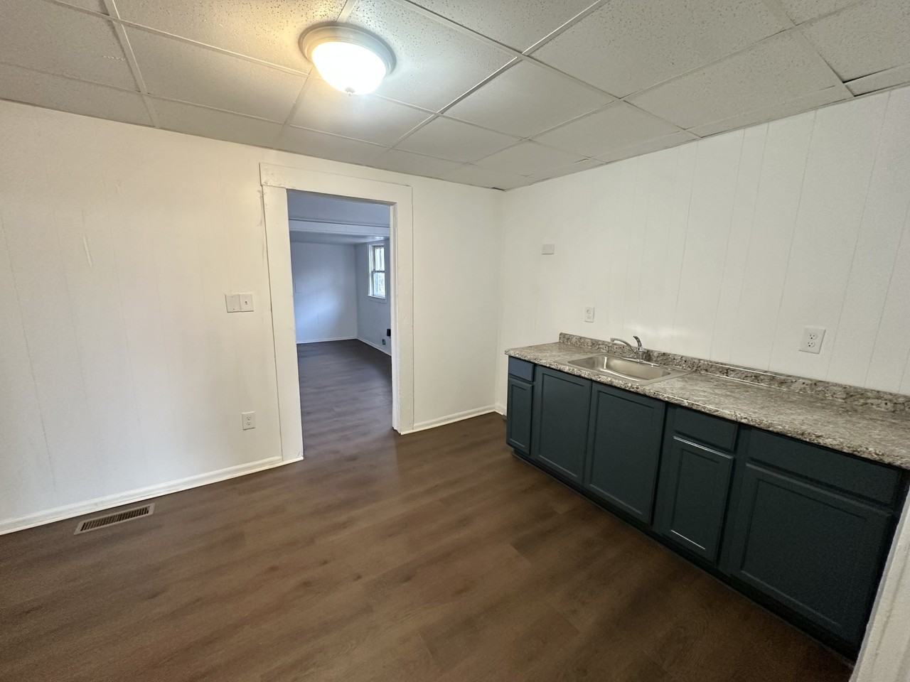 112 Kappa Ave S #1 - Photo 4 of 10