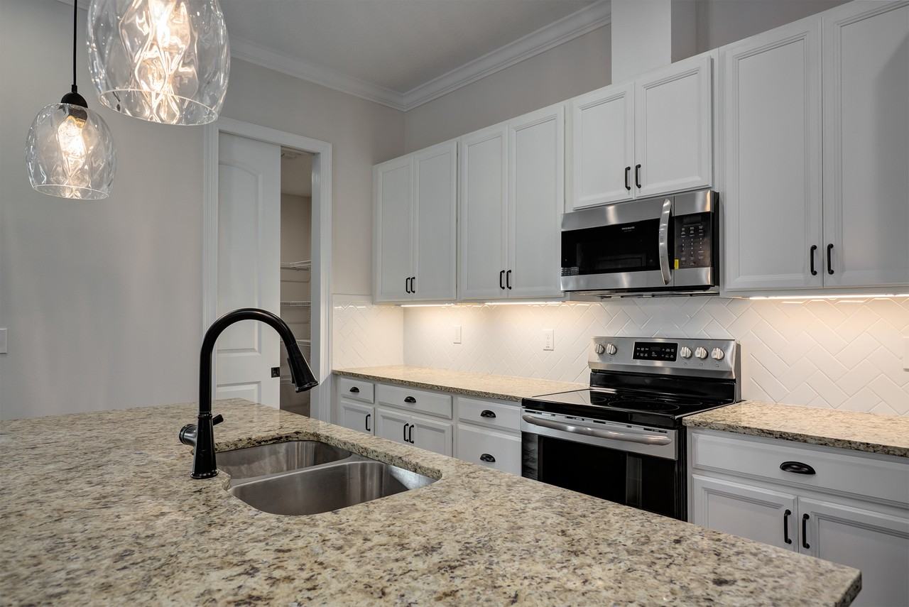 3233 Dade Ave #TANS - Photo 6 of 12