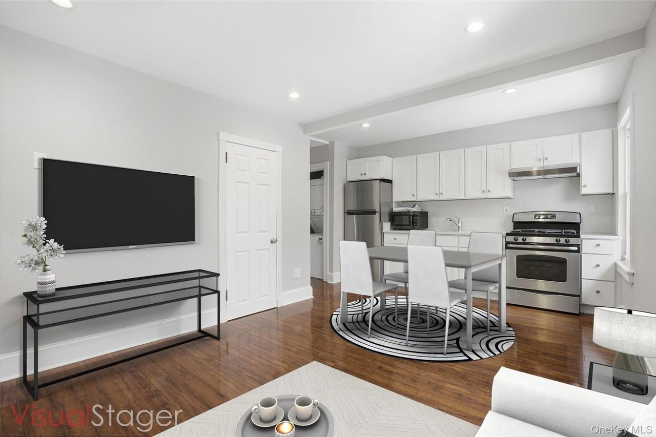 123 S Broadway Apt 2b #2B - Photo 3 of 8