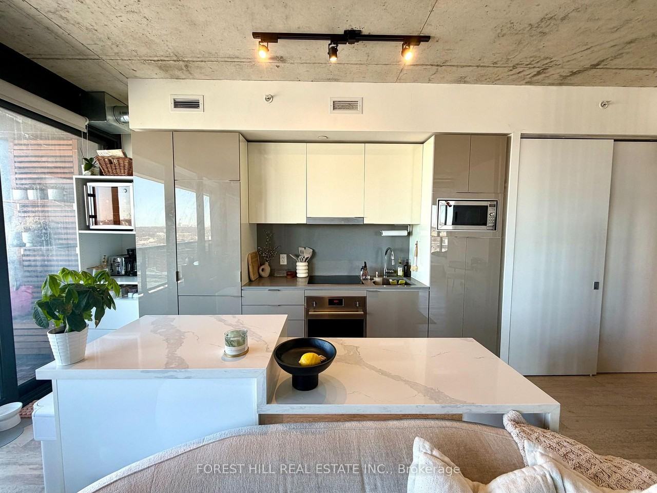 170 Bayview Avenue #1706 - Photo 4 of 16