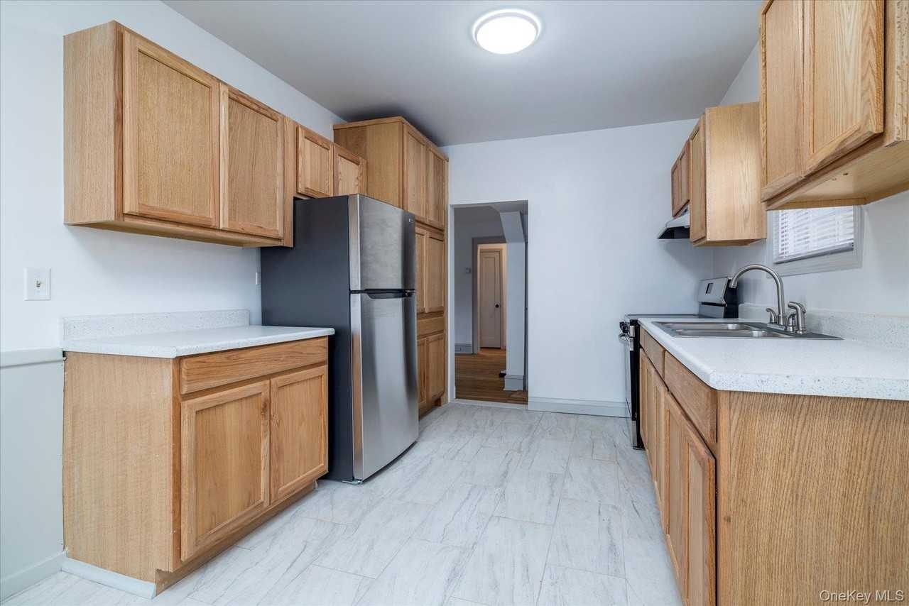 21 Twinlawns Ave - Photo 4 of 18