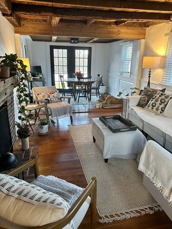 2208 Washington St - Photo 3 of 15