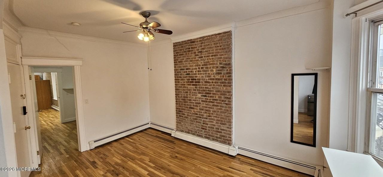 4110 Park Ave Apt 3 #3 - Photo 3 of 21