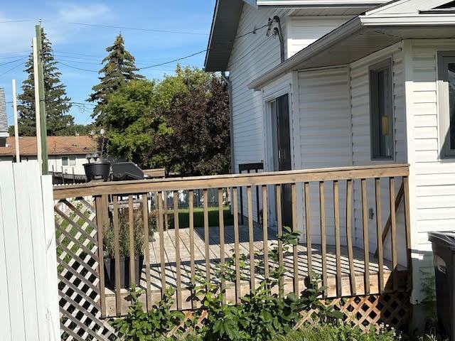 10 9 Street Close #1 - Photo 3 of 23