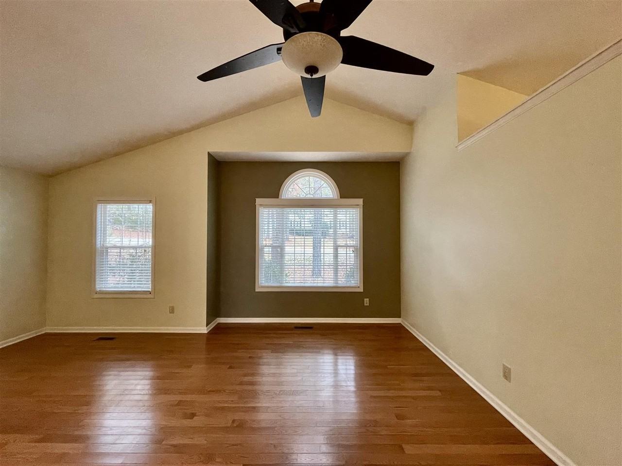 75 Spring Lake Dr #1 - Photo 5 of 25